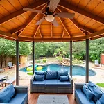 Pool, Games & Bbq Luxury Texas Home