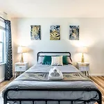 3240 Elegance Meets Luxury 6 Bedroom Home Lackland Base