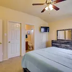 San Antonio Abode With Yard Less Than 4 Mi To Lackland