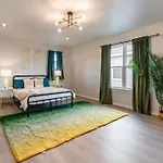 Charming 5Br Retreat Near Trails & Shops