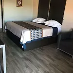 Southtown S.A. Inn