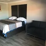 Southtown S.A. Inn