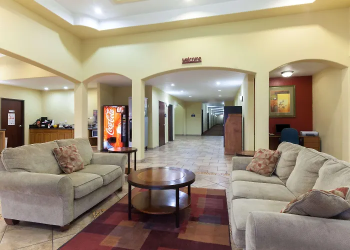 Days Inn By Wyndham San Antonio At Palo Alto