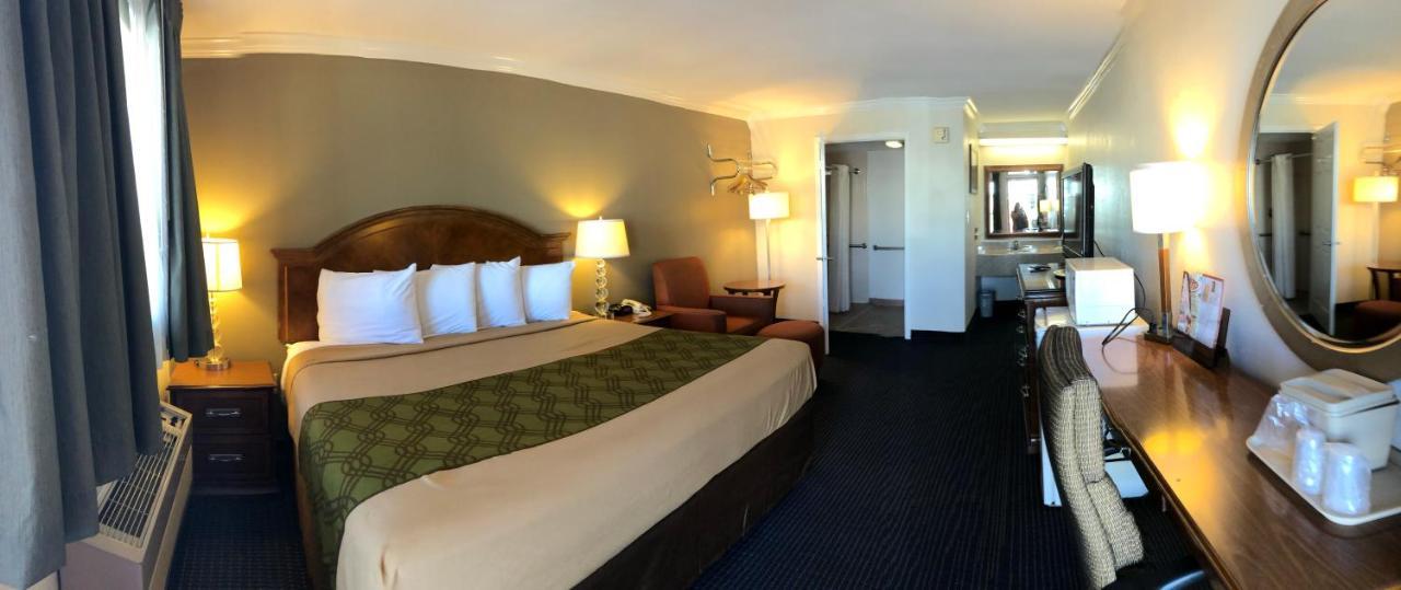 & Motel 2*