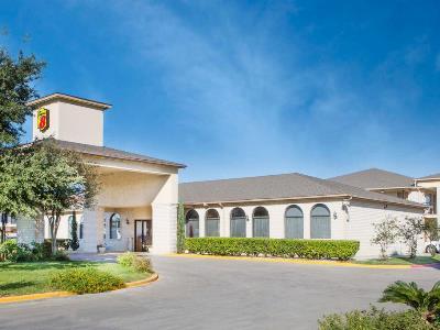 Super 8 By Wyndham At I-10 Motel 2*