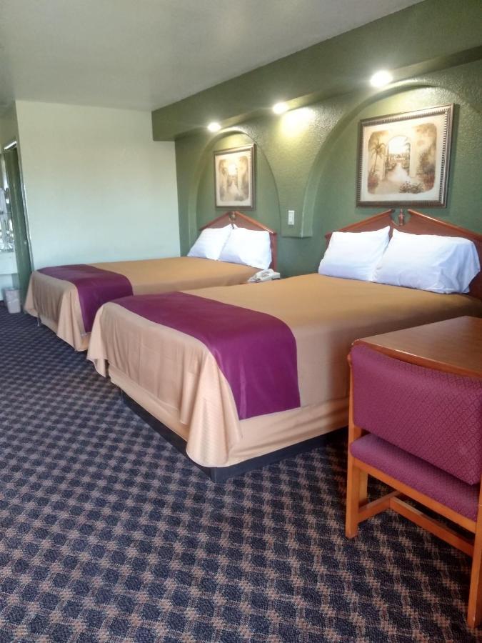 Hotel Budget Downtown I-10 East San Antonio