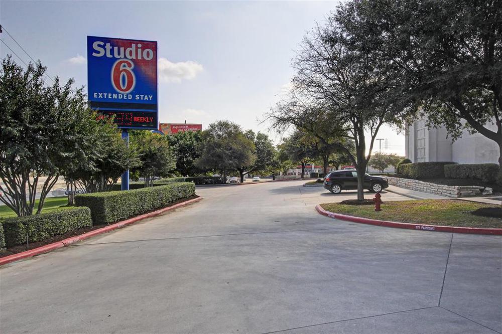 Hotel 6-san Antonio, Tx - Six Flags 2*