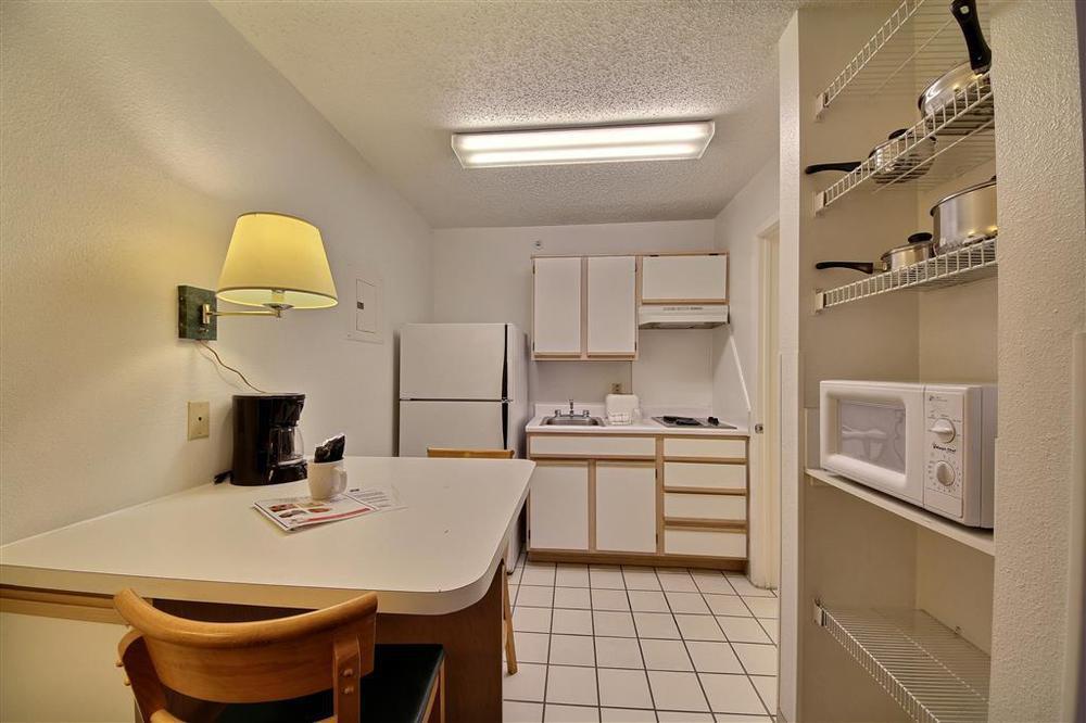 Hotel 6-san Antonio, Tx - Medical Center 2*