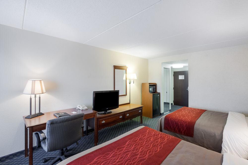 Spark By Hilton Airport 3*