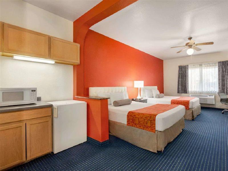 Hotel Howard Johnson By Wyndham & San Antonio