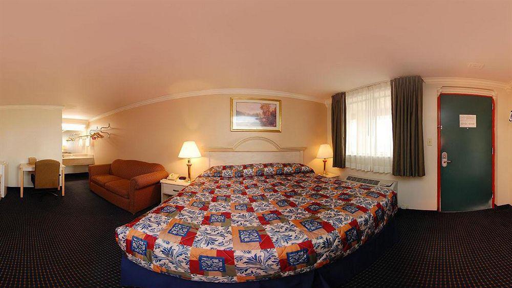 Motel & 2*