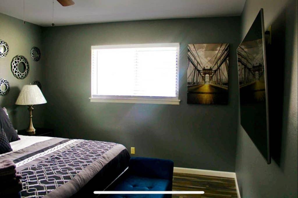Cyc Lounge With Holiday home *