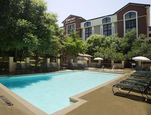 Hotel Drury Plaza Airport San Antonio