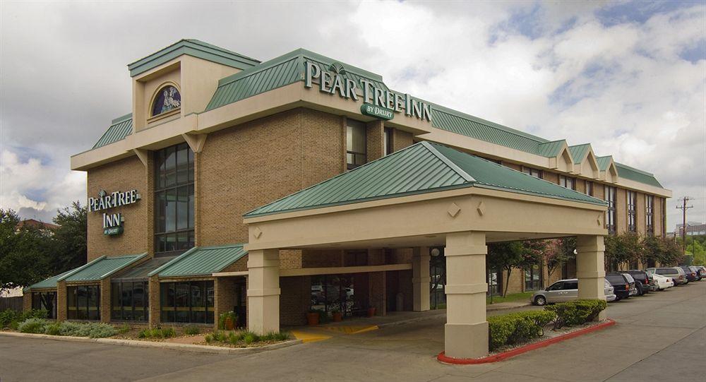 Hotel Pear Tree Airport