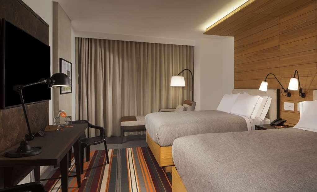 Hotel Canopy By Hilton Riverwalk 4*