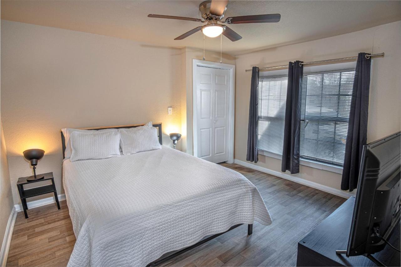 3b 2ba Near Downtown 2 Min Atandt Center *
