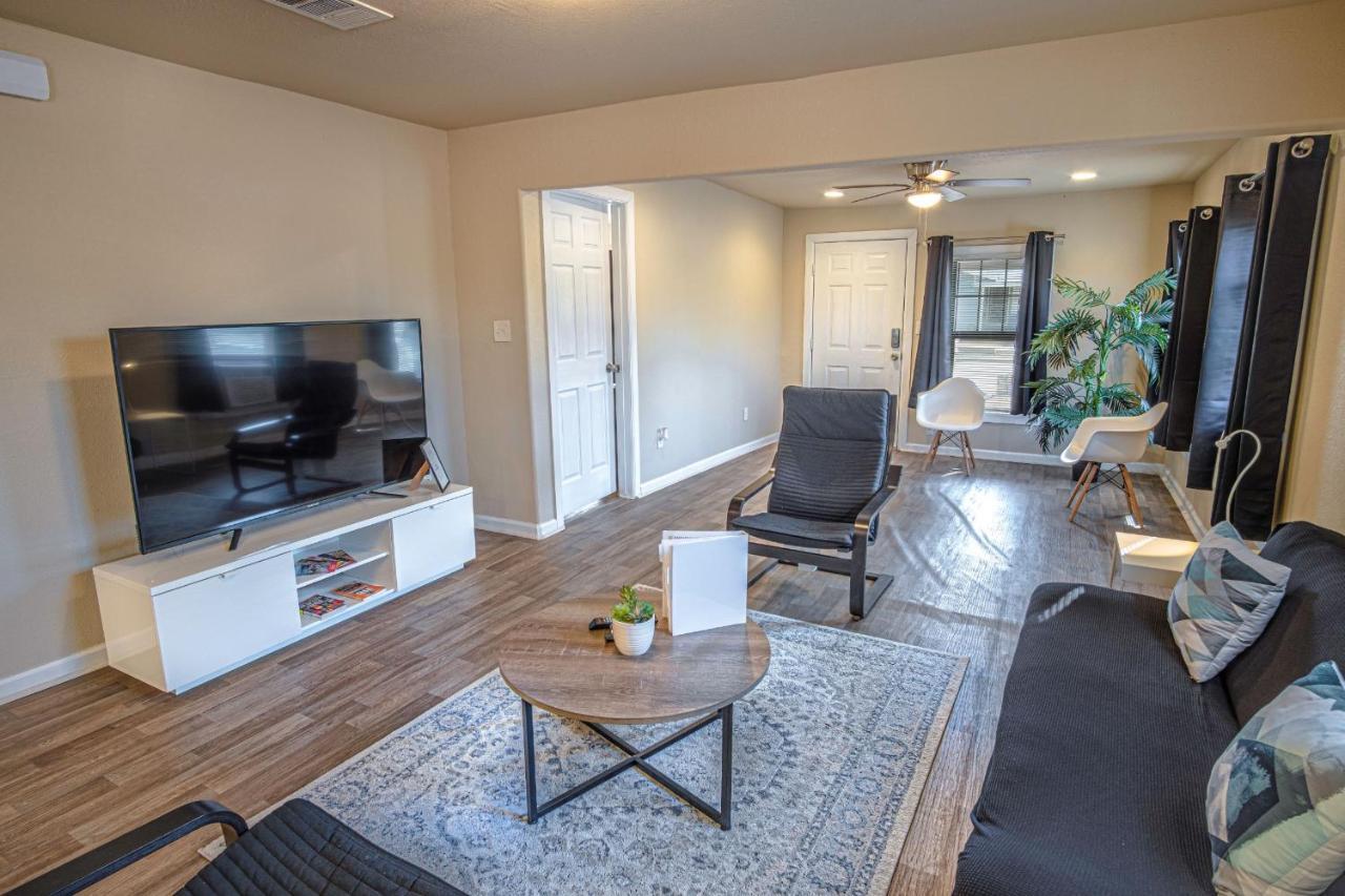 3b 2ba Near Downtown 2 Min Atandt Center * San Antonio