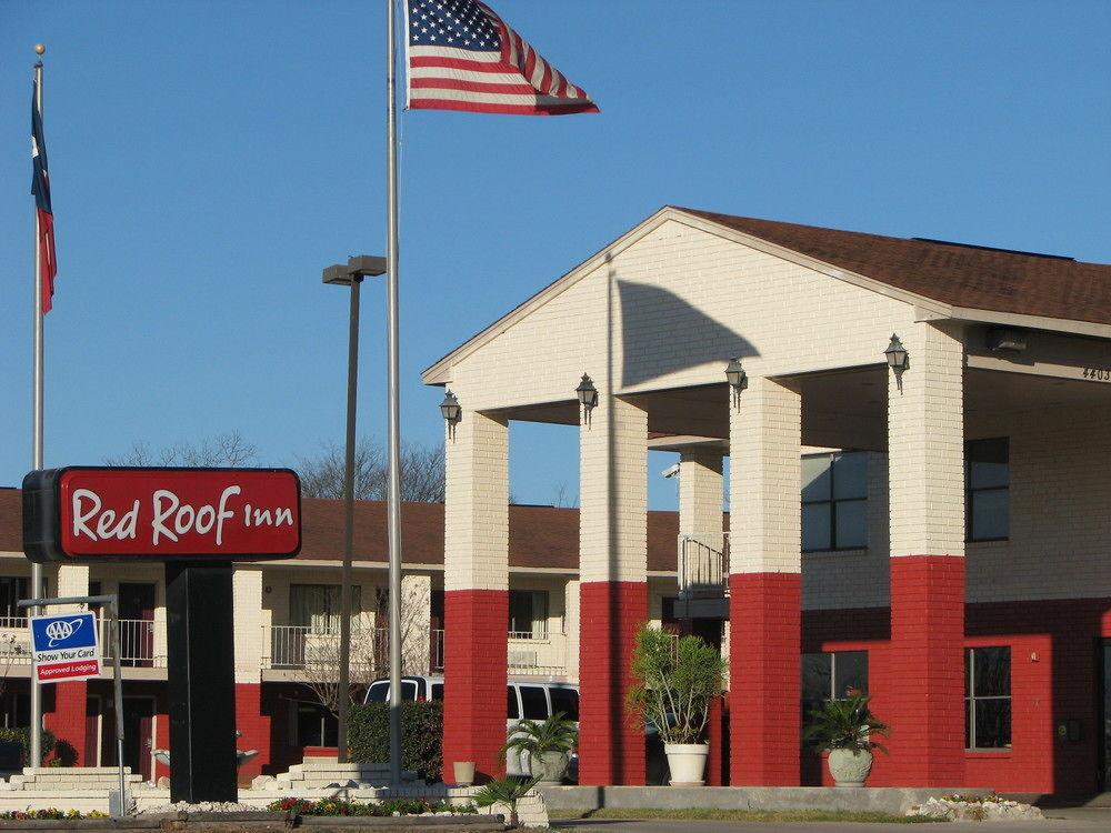 Hometowne By Red Roof E - Frost Bank Center 2*