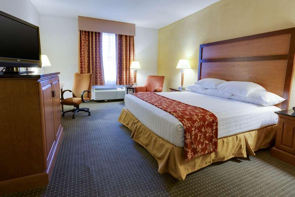 Drury & Near La Cantera Hotel 3*