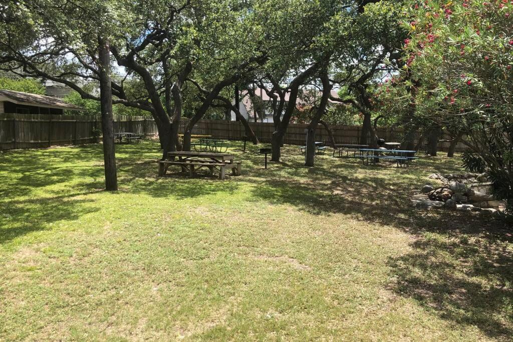 Holiday home Cyc Mega House With Bbq Gazebo San Antonio