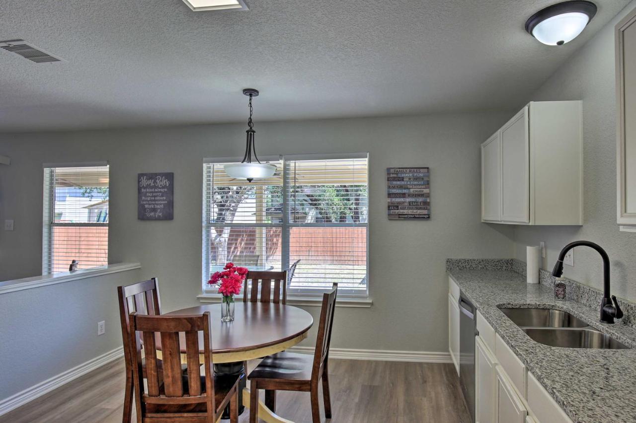 Spacious About 9 Miles To Usta! *
