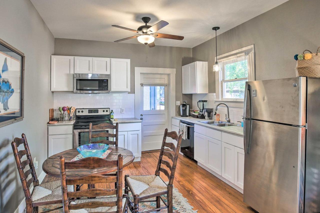 Holiday home Charming Getaway Less Than 1 Mi To Dtwn And River Walk!