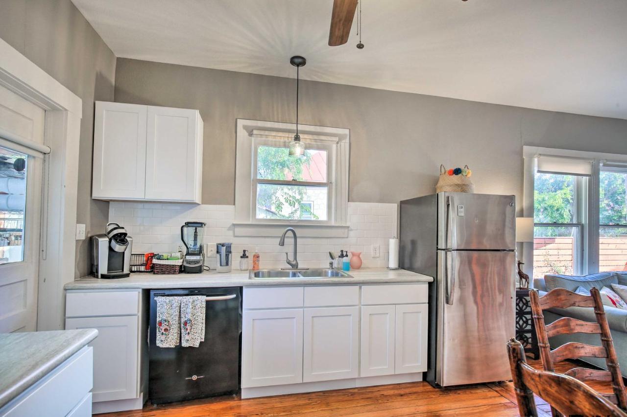 Charming Getaway Less Than 1 Mi To Dtwn And River Walk! Holiday home *