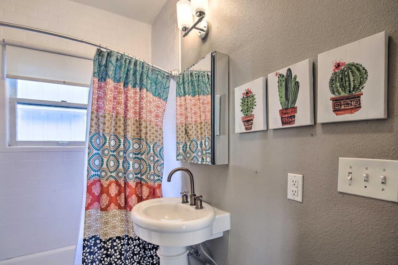 Charming Getaway Less Than 1 Mi To Dtwn And River Walk! *