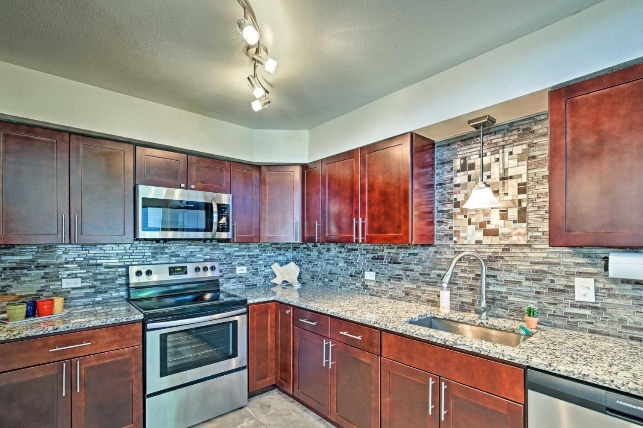 Holiday home Bright And Modern Texas Getaway - 7 Mi To The Alamo!