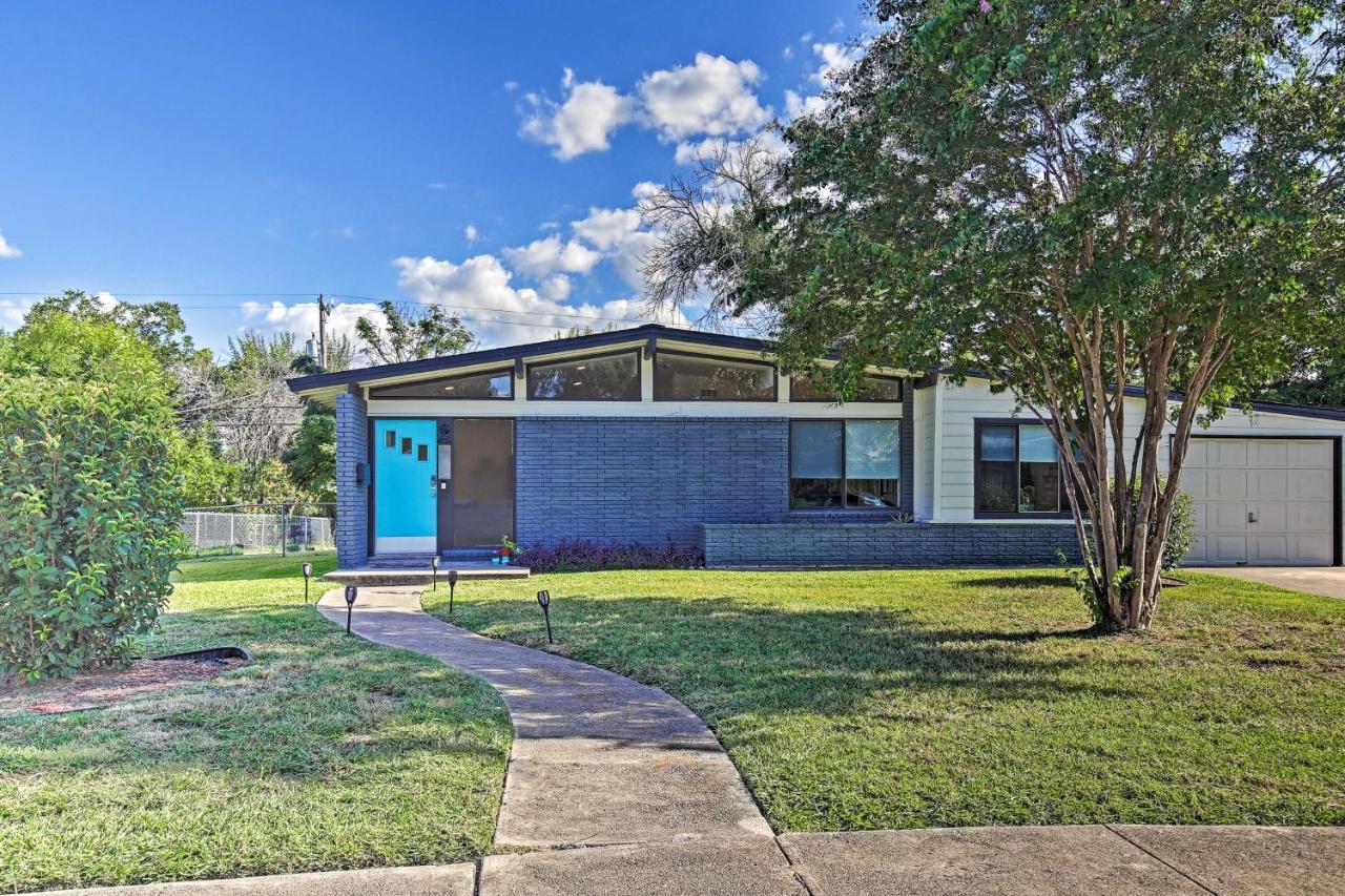 Holiday home Bright And Modern Texas Getaway - 7 Mi To The Alamo! *