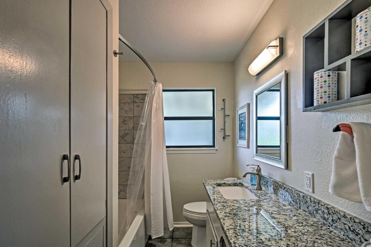 Bright And Modern Texas Getaway - 7 Mi To The Alamo! San Antonio