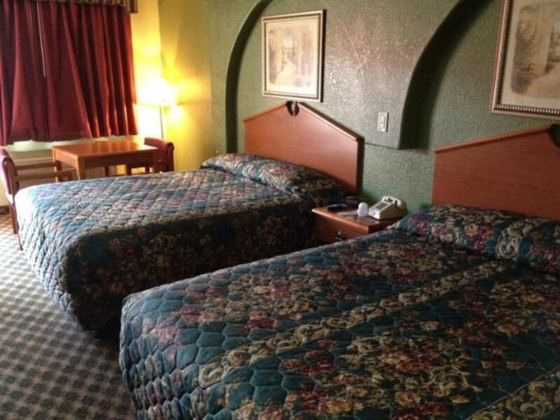 Hotel Budget Downtown I-10 East San Antonio