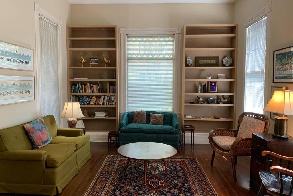 Holiday home 321# Downtown Antique Rose House