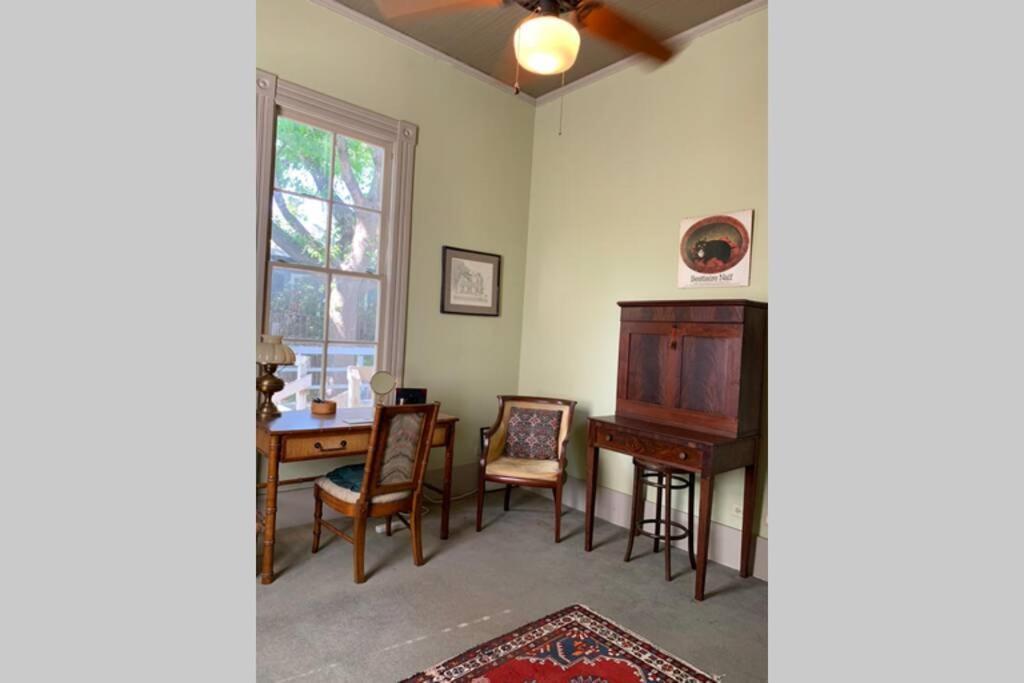 321# Downtown Antique Rose House *