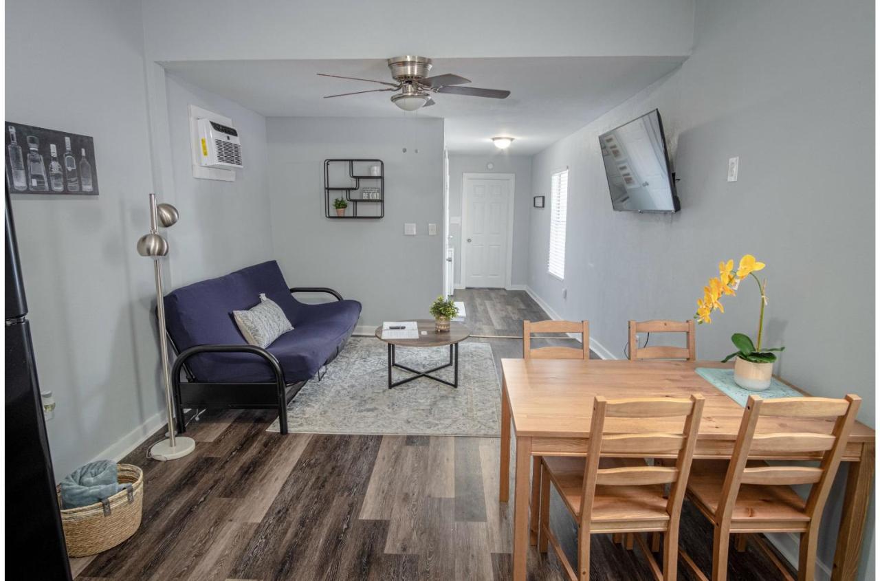 Remodeled Historic 1br1ba House Near Downtown San Antonio