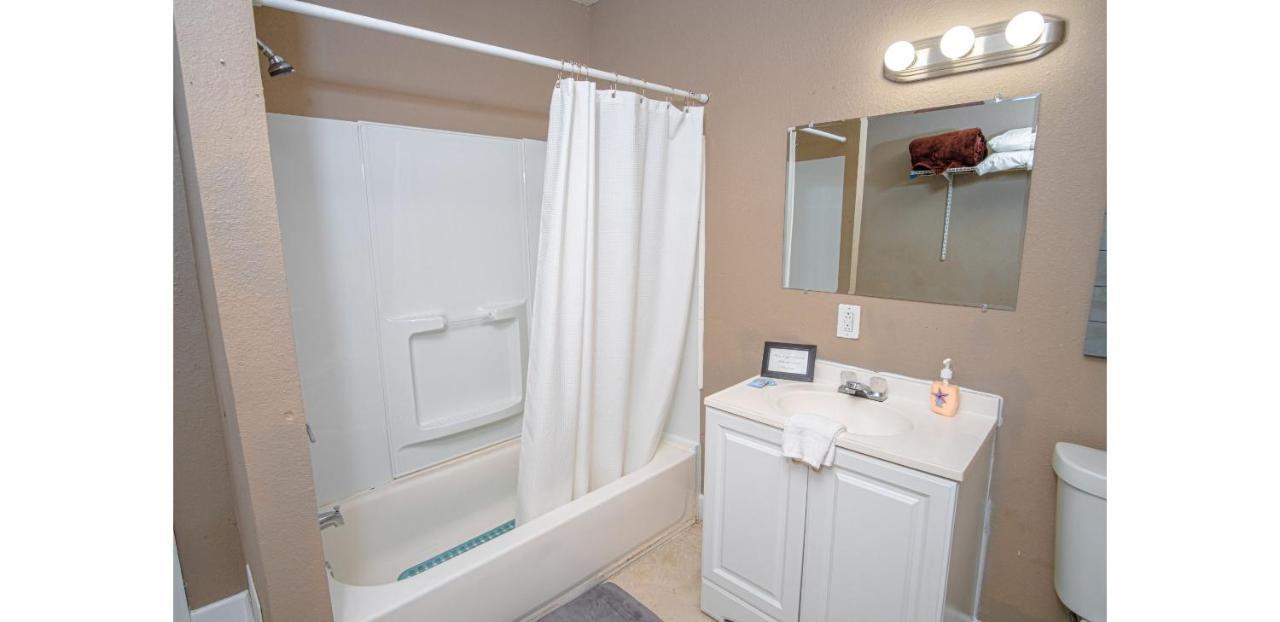 Apartment Florida #b St Near Downtown With Amenities