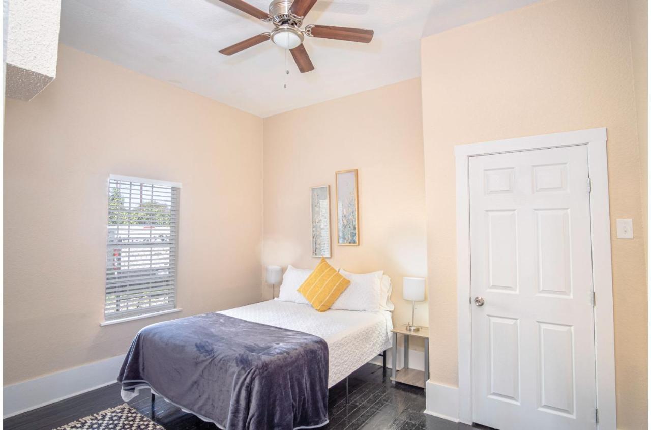 3 Br1 Ba Remodeled Near Downtown Holiday home San Antonio