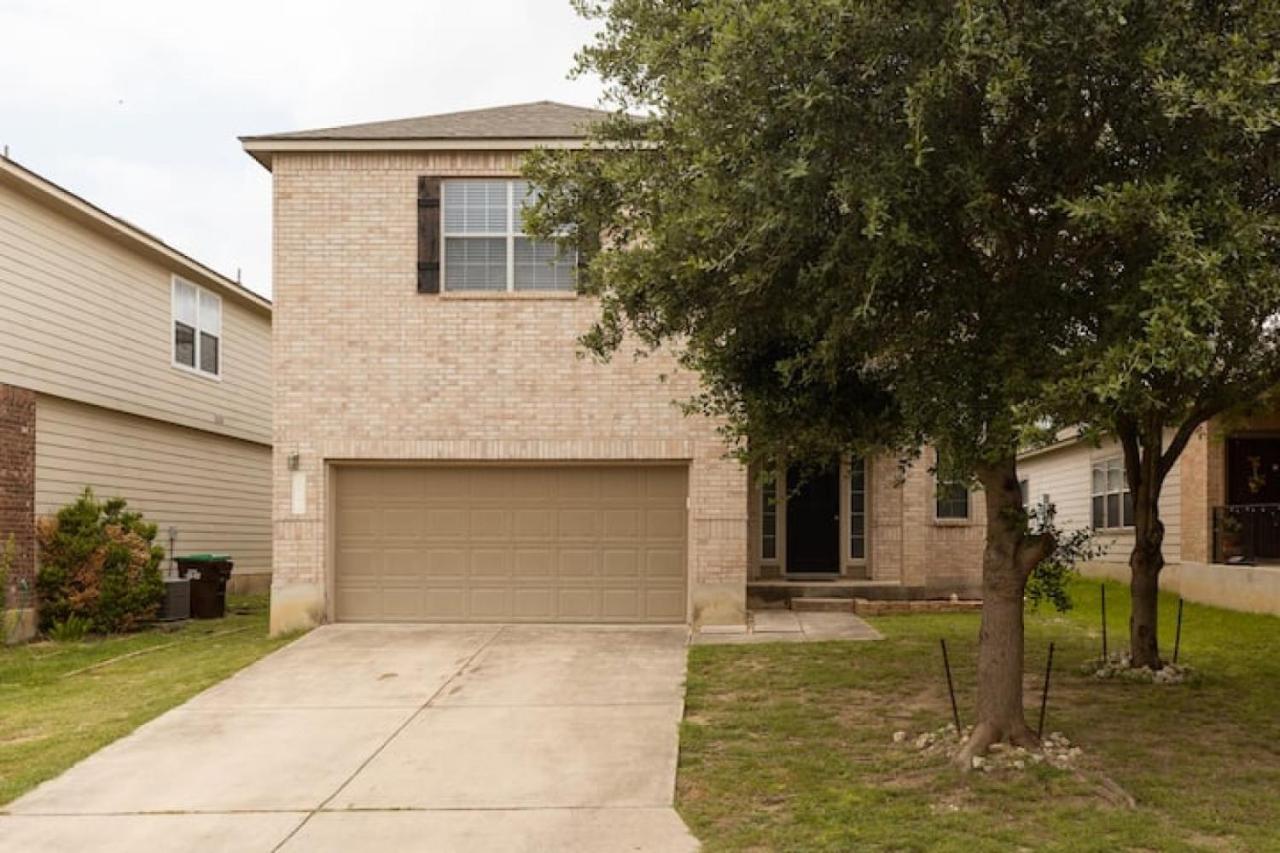 Hero's Away From - Fun Family Getaway * San Antonio