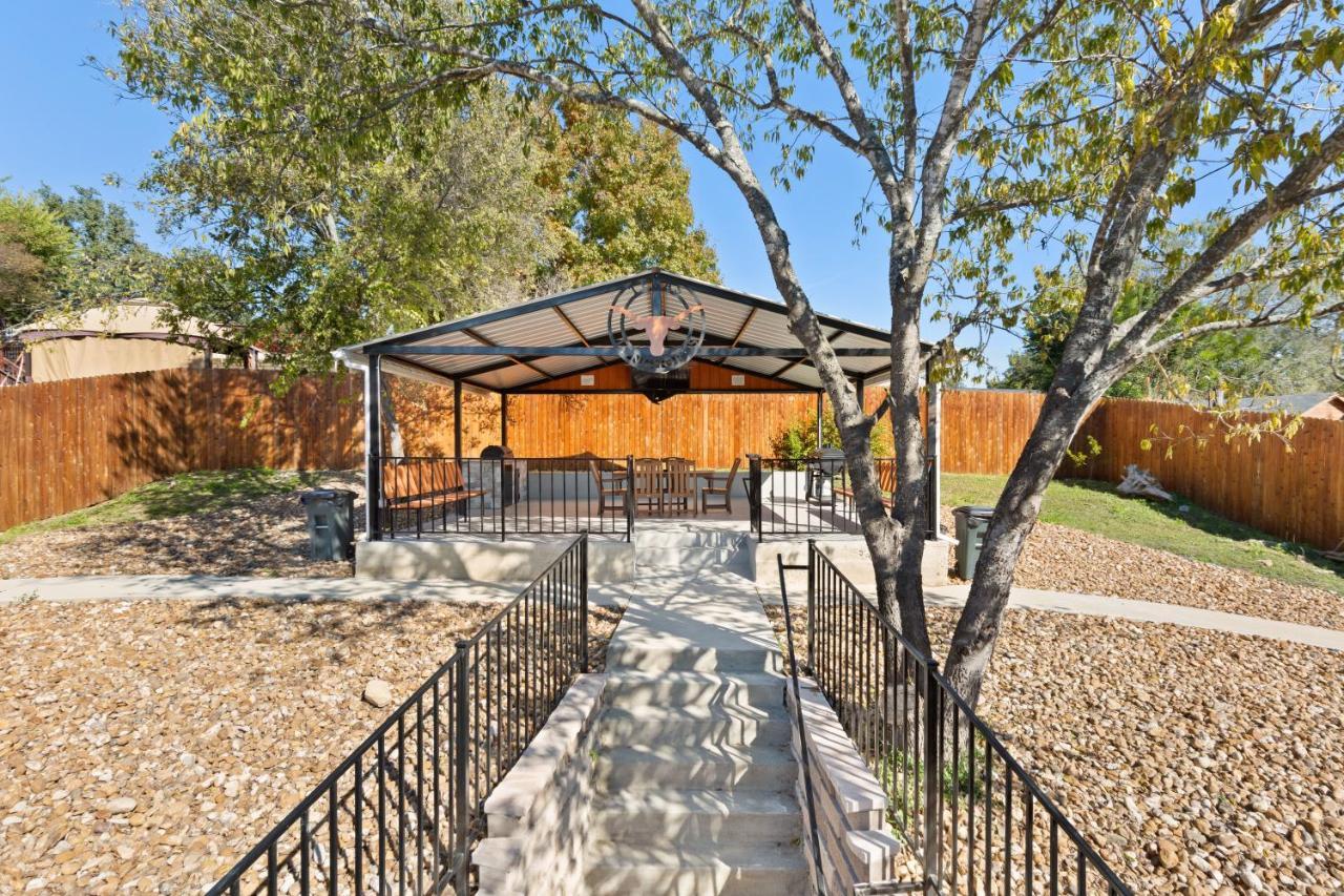 Cyc Mega House With Bbq Gazebo * San Antonio