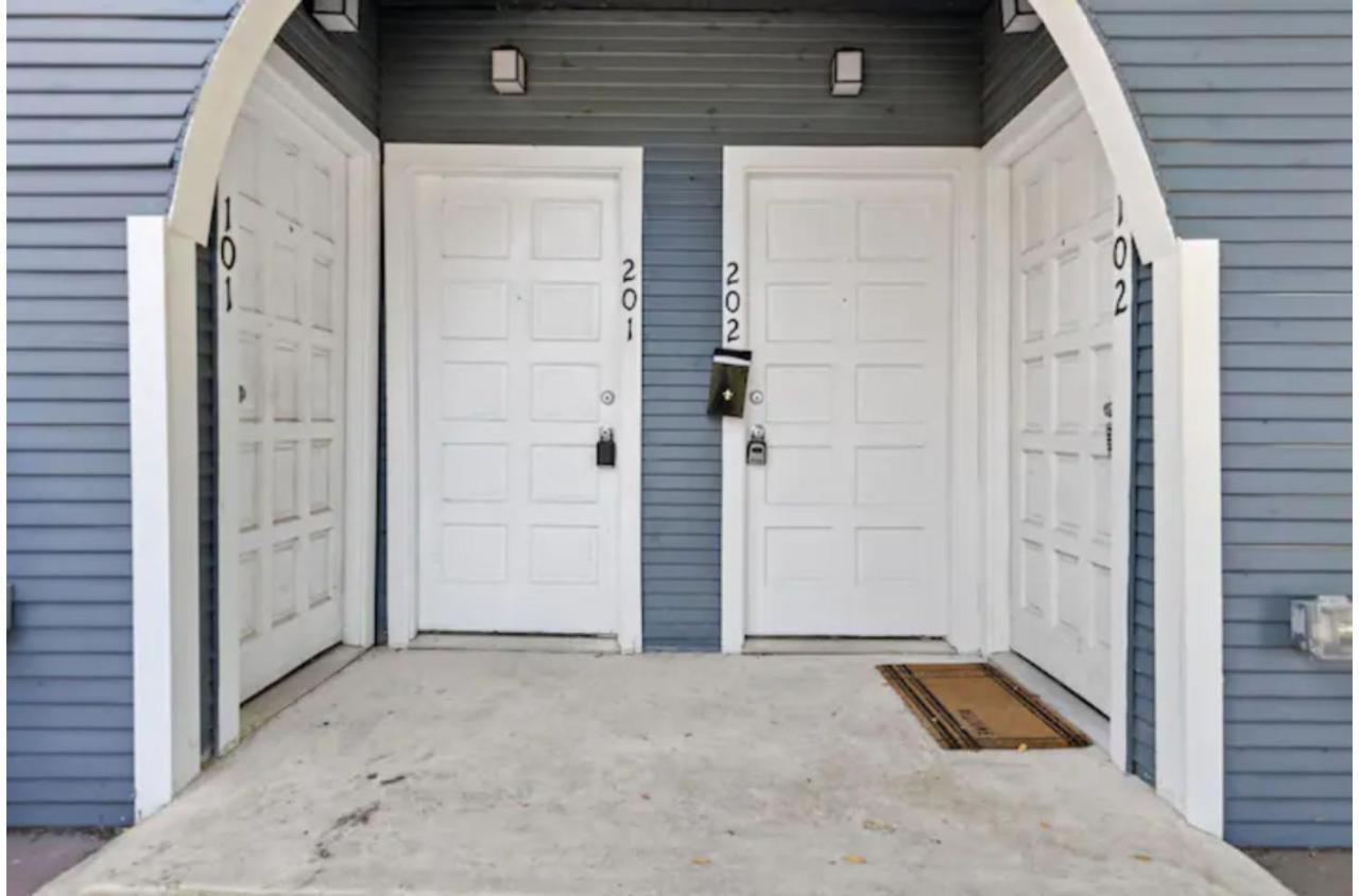 Impressive Cozy Historic 2br Apt Near Downtown Apartment