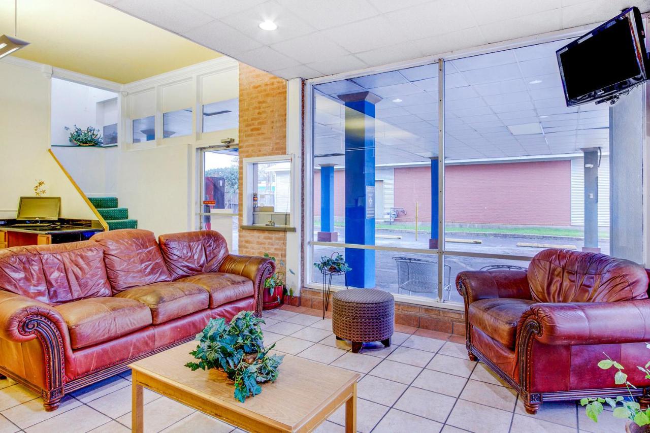 Motel Americas Value Airport South San Antonio