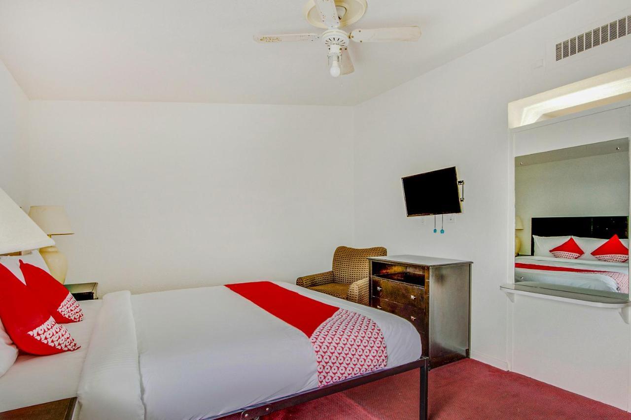 Motel Americas Value Airport South 2*