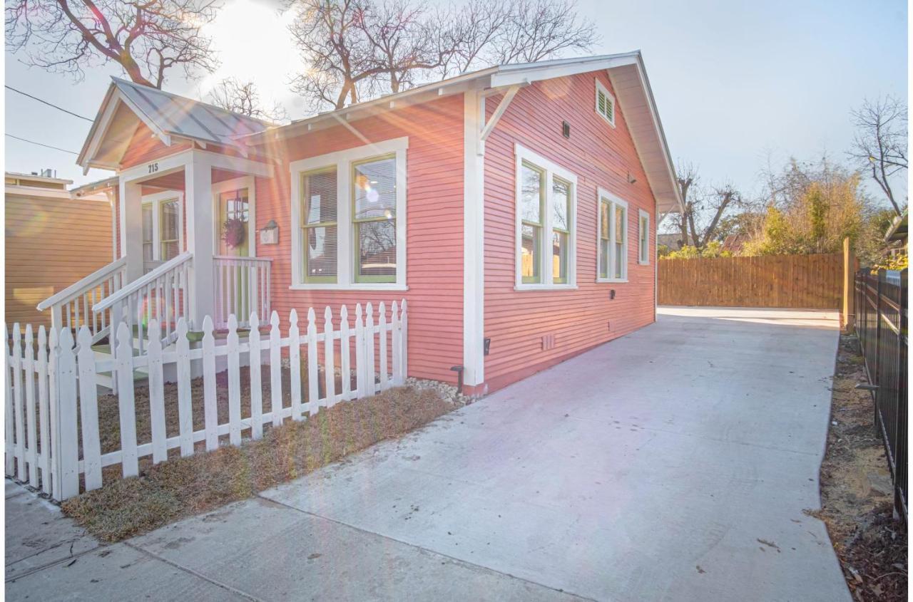 Holiday home Dazzling 3 Br2 Ba Near Downtown Tower Americas *