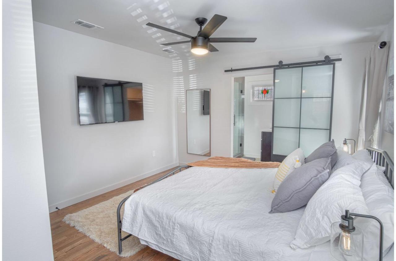 Dazzling 3 Br2 Ba Near Downtown Tower Americas San Antonio