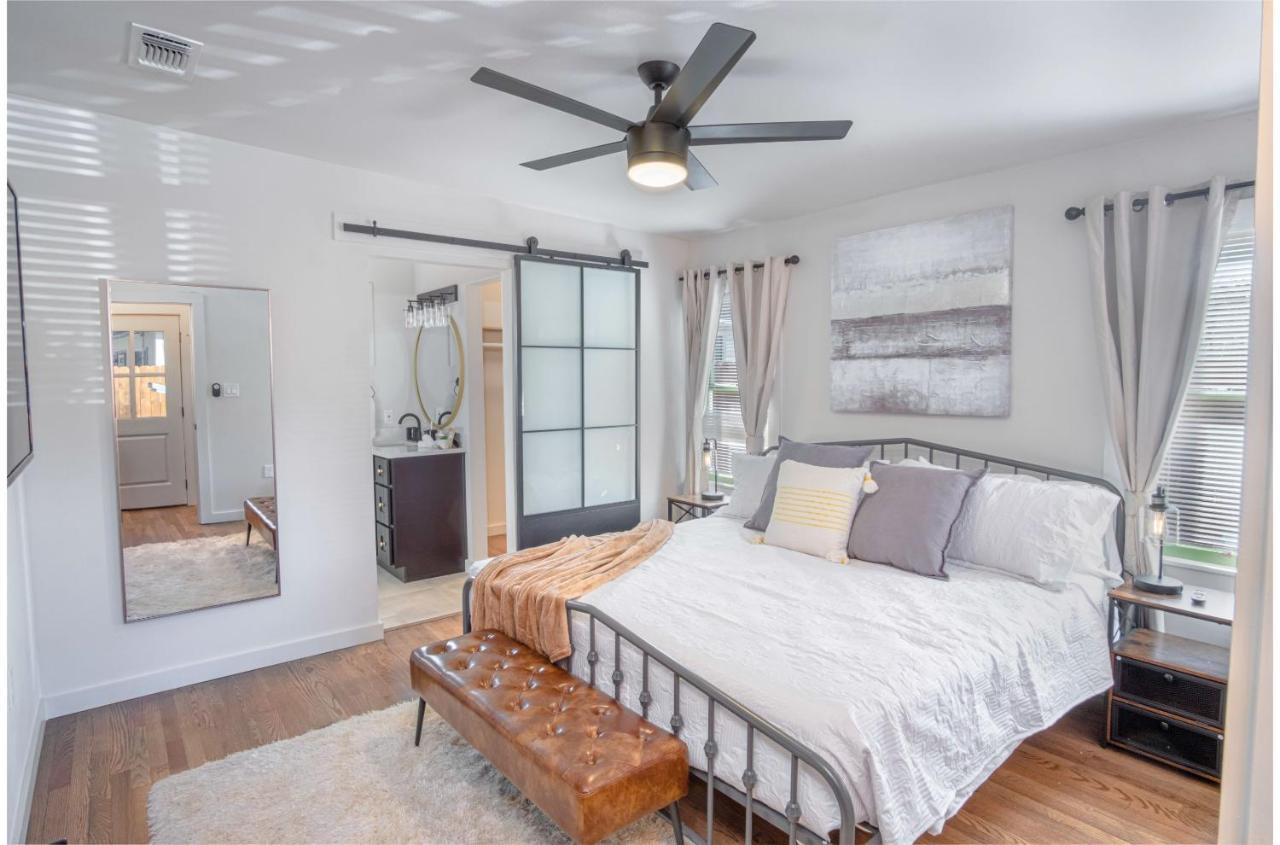 Dazzling 3 Br2 Ba Near Downtown Tower Americas San Antonio