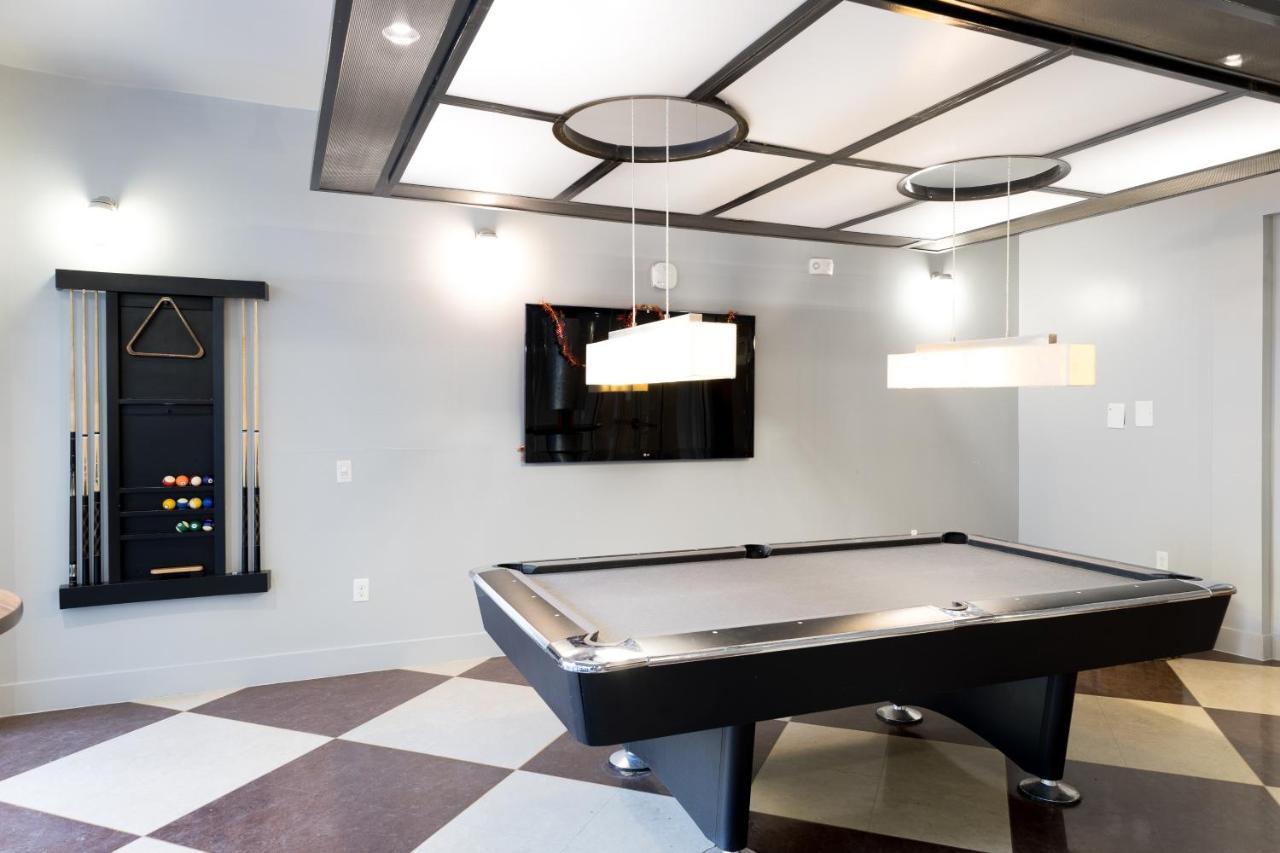 Wanderjaunt - Southtown Apartments *