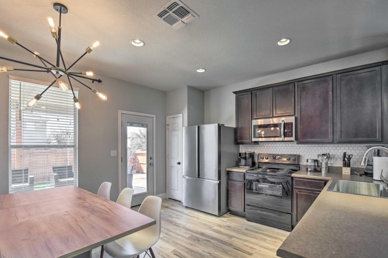With Patio And Grill Near Seaworld! Holiday home