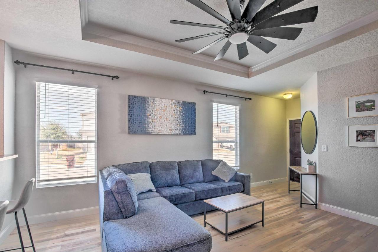 With Patio And Grill Near Seaworld! Holiday home