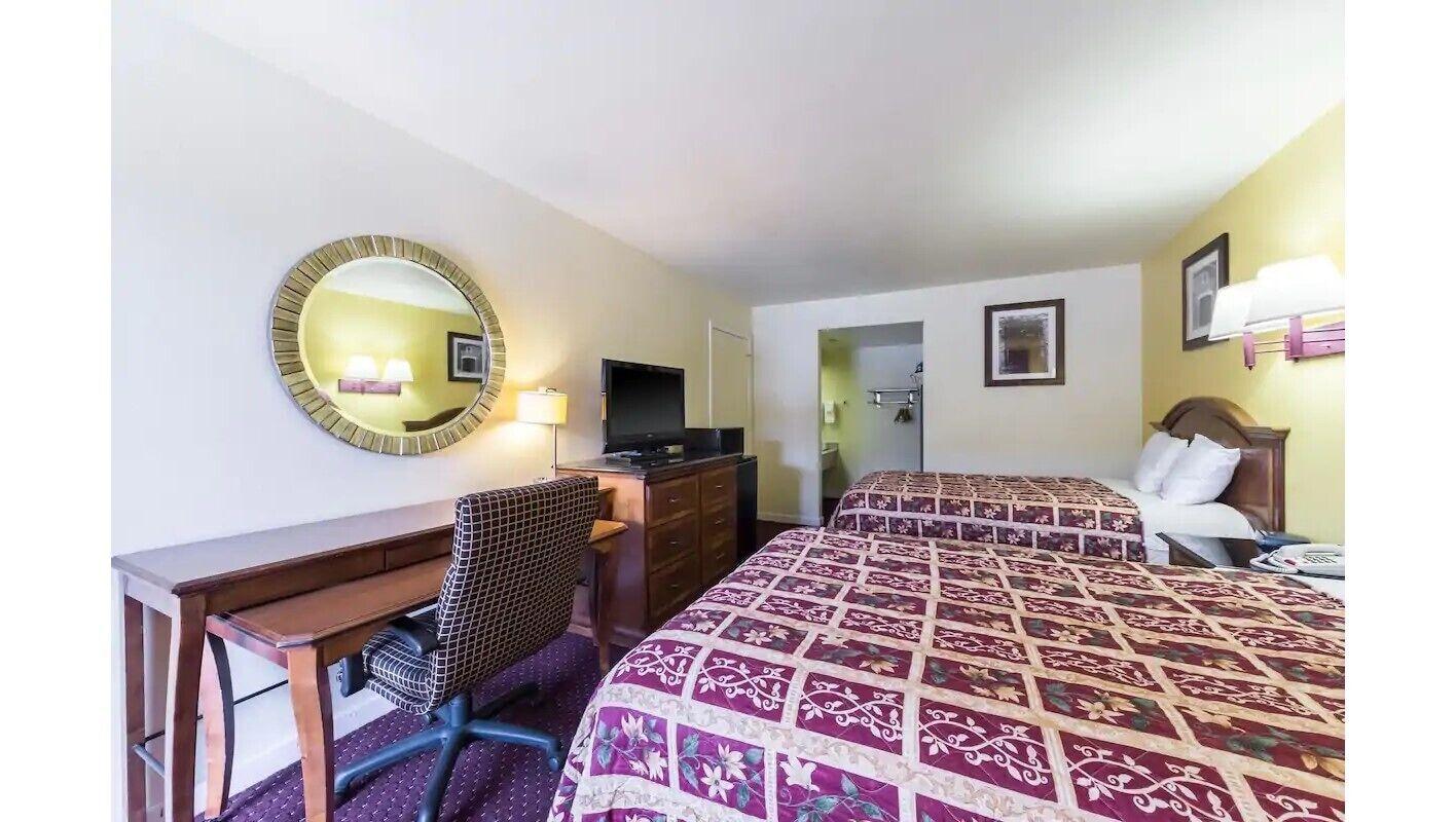 Motel Hillview At Six Flags Fiesta *