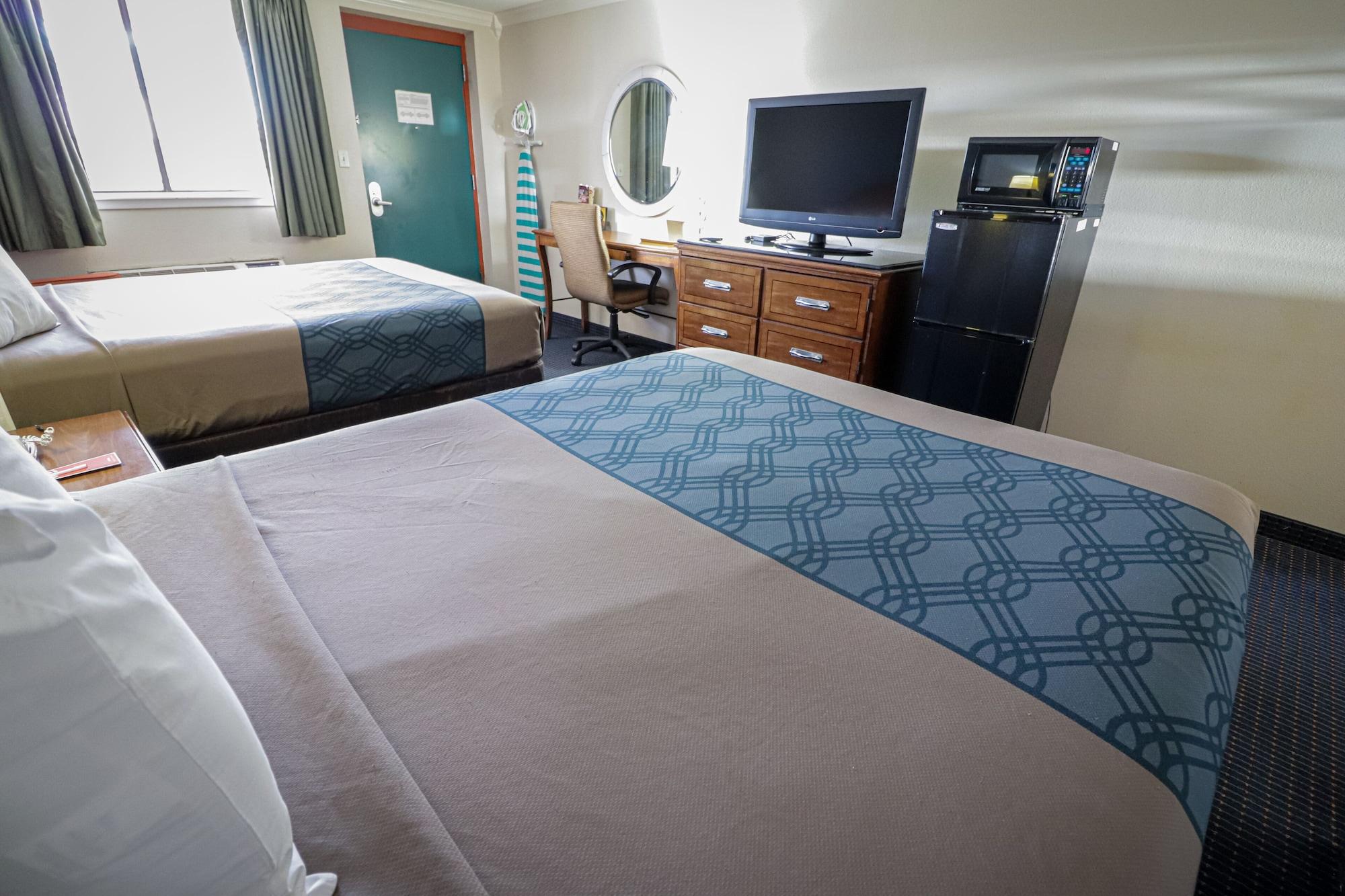 Motel & San Antonio